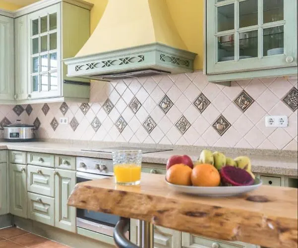 El Balcón De Cano Palmas Center